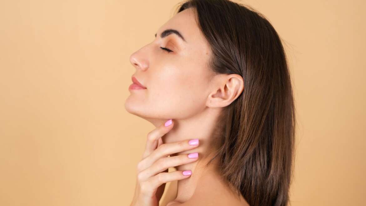 Double Chin Treatment: A Comprehensive Guide